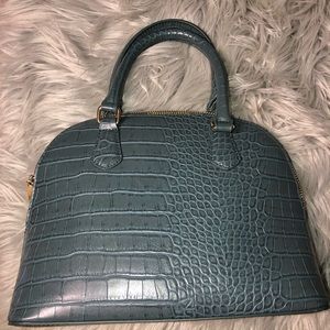 Detachable crossbody Green textured bag